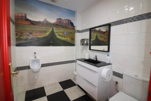 Commercial for sale in Benimar