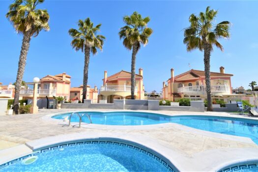 2 bedroom Villa for sale in Orihuela Costa