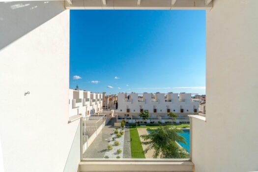 2 bedroom Townhouse for sale in Torrevieja