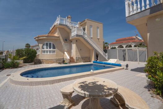 6 bedroom Villa for sale in Ciudad Quesada