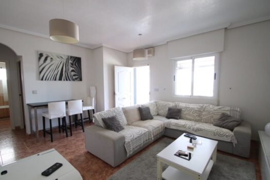 2 bedroom Townhouse for sale in Torrevieja