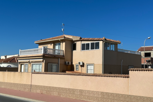 5 bedroom Villa for sale in Ciudad Quesada 2 108b7f9b05ab1c4a7b31