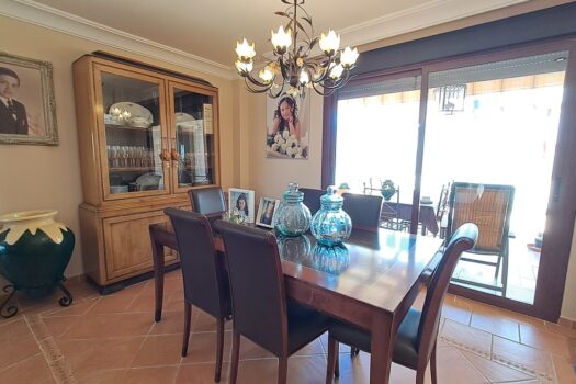 5 bedroom Villa for sale in Torrevieja