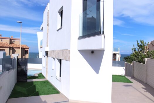 3 bedroom Villa for sale in La Mata