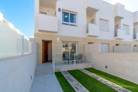 2 bedroom Townhouse for sale in Torrevieja