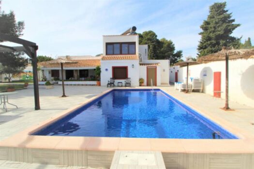 9 bedroom Villa for sale in Cabo Roig