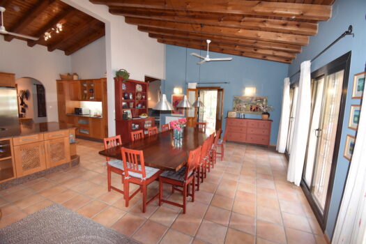 7 bedroom Finca for sale in Catral