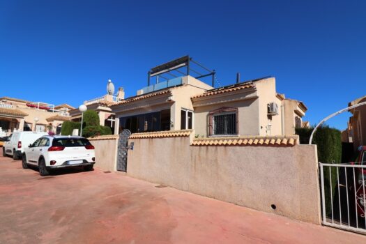 2 bedroom Villa for sale in Algorfa