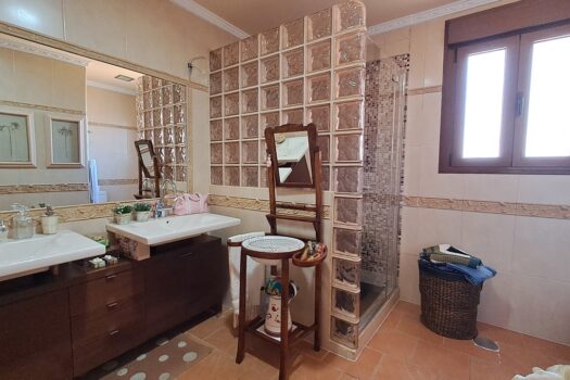 5 bedroom Villa for sale in Torrevieja