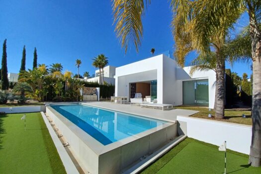 4 bedroom Villa for sale in Las Colinas Golf Resort