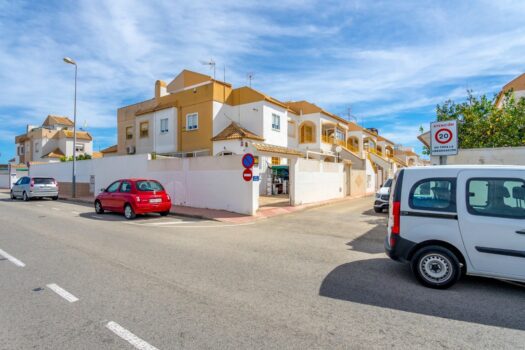 3 bedroom Townhouse for sale in Torrevieja