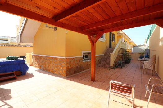 3 bedroom Villa for sale in Algorfa