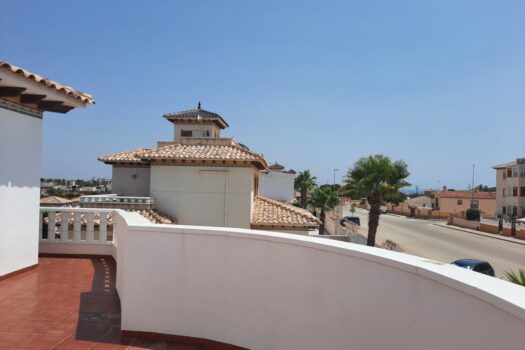 5 bedroom Villa for sale in Villamartin