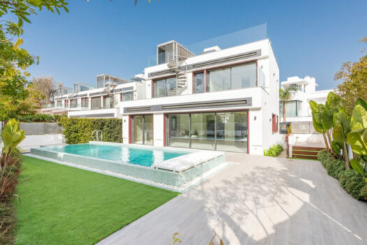 4 Bed Detached Villa for sale in The Golden Mile, Costa del Sol