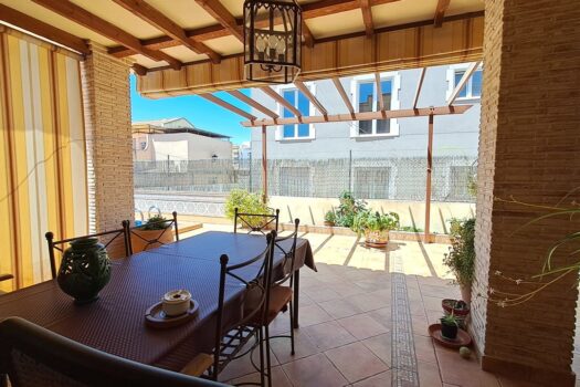 5 bedroom Villa for sale in Torrevieja