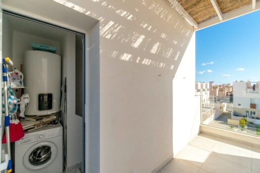 2 bedroom Townhouse for sale in Torrevieja