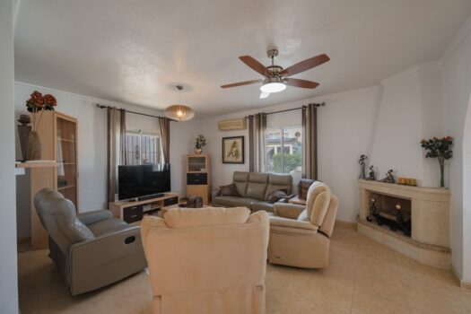 4 bedroom Villa for sale in Benijofar