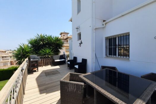 5 bedroom Villa for sale in Villamartin