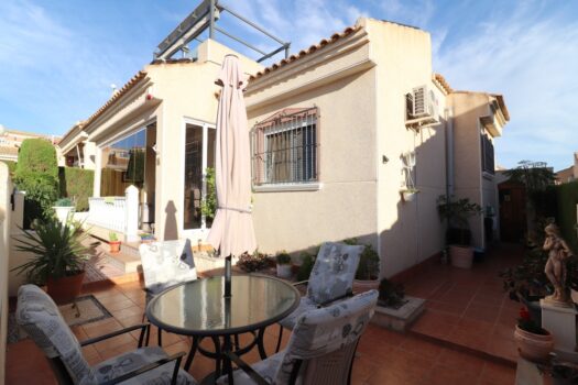 2 bedroom Villa for sale in Algorfa