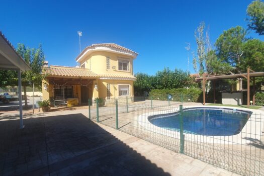 4 bedroom Villa for sale in Sucina