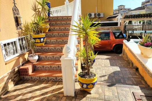 4 bedroom Villa for sale in Villamartin