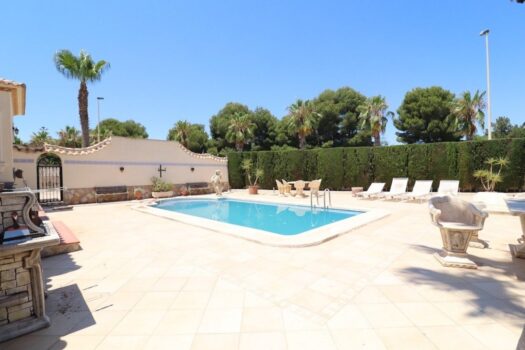 3 bedroom Villa for sale in Orihuela Costa