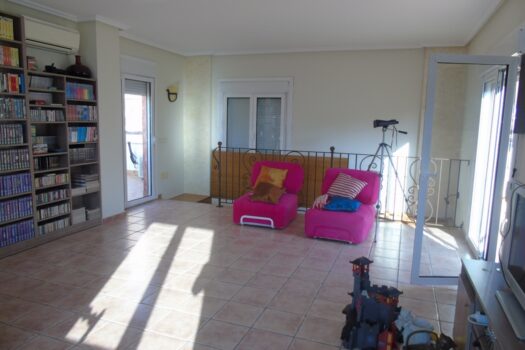 3 bedroom Townhouse for sale in Heredades