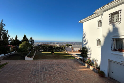5 Bed Detached Villa for sale in Mijas, Costa del Sol