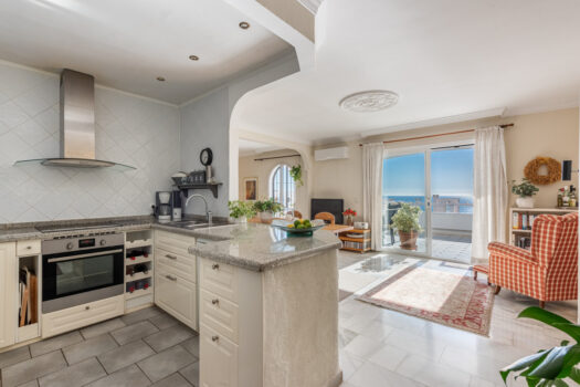 2 Bed Middle Floor Apartment for sale in Riviera del Sol, Costa del Sol