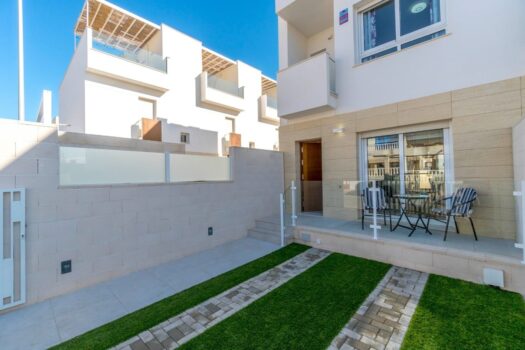 2 bedroom Townhouse for sale in Torrevieja