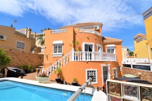 4 bedroom Villa for sale in Orihuela Costa