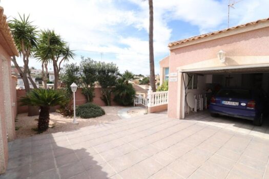 3 bedroom Villa for sale in Torrevieja