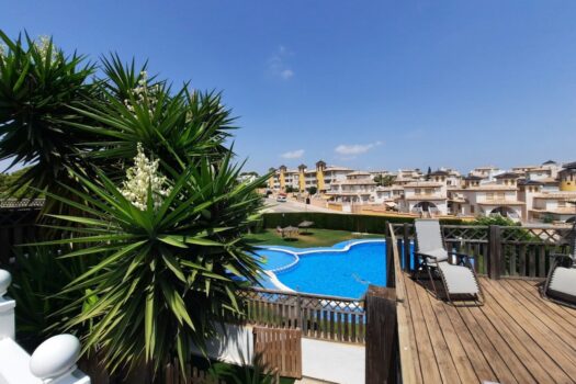 5 bedroom Villa for sale in Villamartin