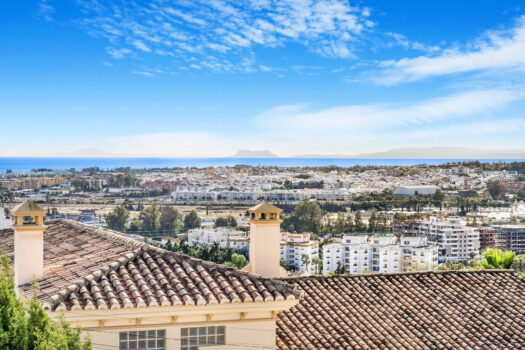 Samostatná vila – 4 ložnice – Nueva Andalucia