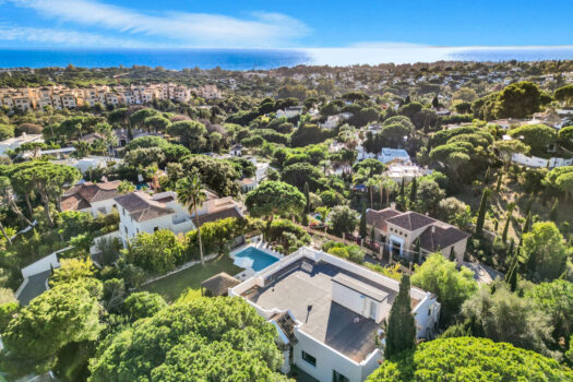 4 Bed Detached Villa for sale in Elviria, Costa del Sol