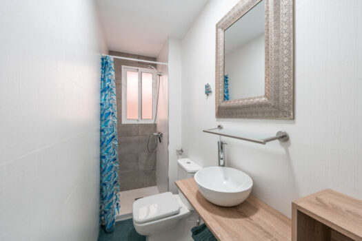 3 Bed Middle Floor Apartment for sale in Malaga Centro, Costa del Sol