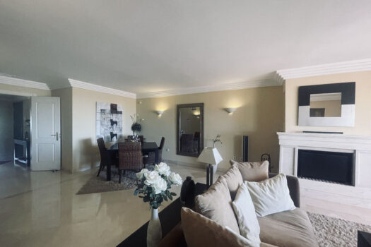 2 Bed Ground Floor Apartment for sale in Nueva Andalucia, Costa del Sol