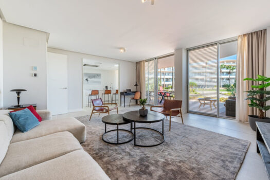 3 Bed Ground Floor Apartment for sale in Estepona, Costa del Sol