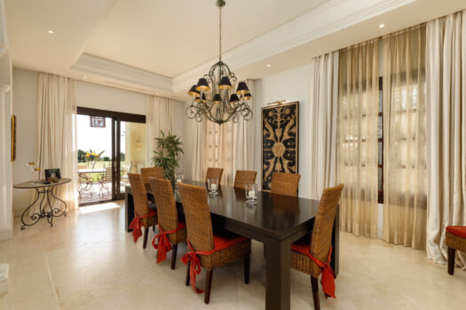 Samostatná vila – 10 ložnic – Marbella