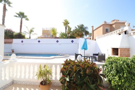 4 bedroom Villa for sale in Torrevieja