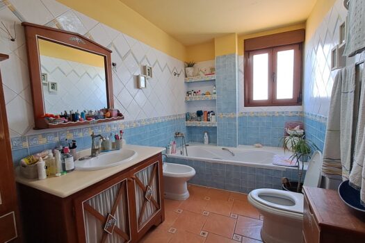 5 bedroom Villa for sale in Torrevieja