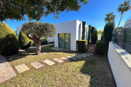 4 bedroom Villa for sale in Las Colinas Golf Resort