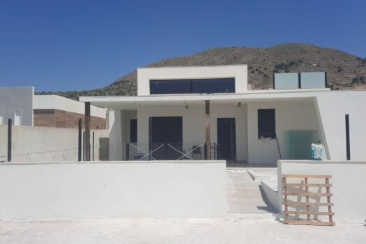 3 bedroom Villa for sale in Fortuna