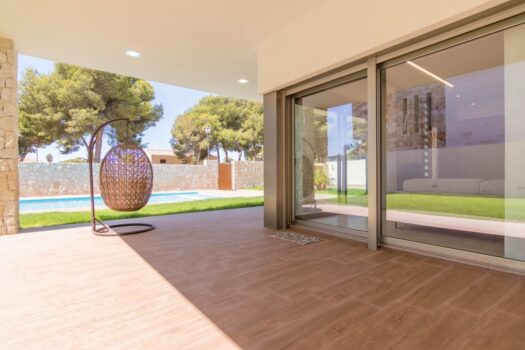 5 bedroom Villa for sale in Cabo Roig