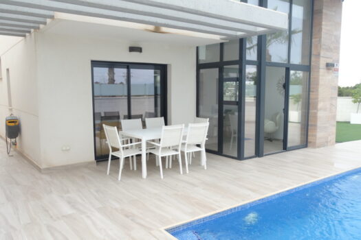 4 bedroom Villa for sale in Cabo Roig