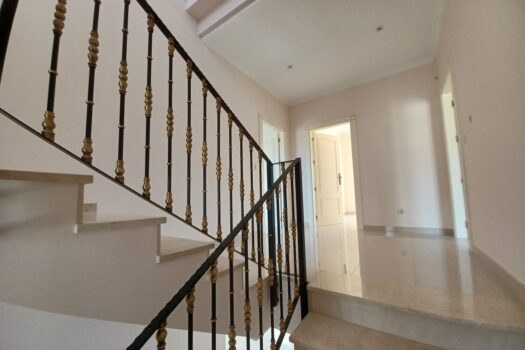 5 bedroom Villa for sale in Cabo Roig