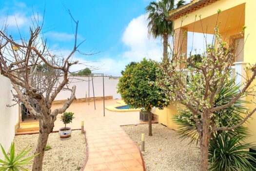 3 bedroom Villa for sale in Quesada