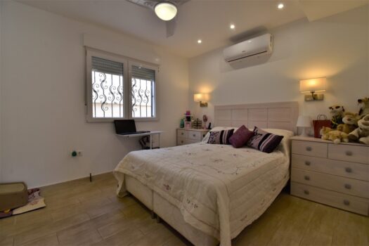 5 bedroom Villa for sale in Orihuela Costa