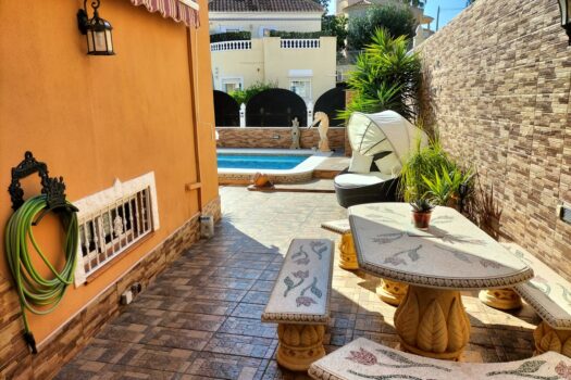 4 bedroom Villa for sale in El Galan