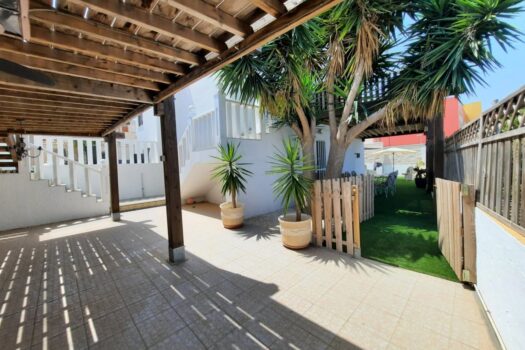5 bedroom Villa for sale in Villamartin